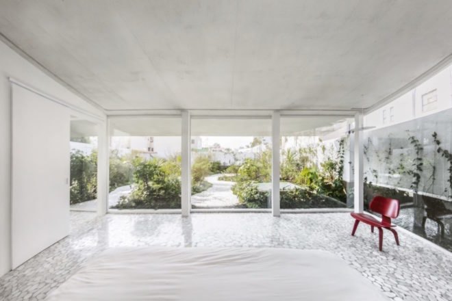 Case Verne by Zeller & Moye, native rooftop garden in Mexico City, Casa Verne Mexico City, renovated Art Deco townhouse, Mexico City townhouse renovation, cut marble pebble flooring, rooftop oasis in Mexico City