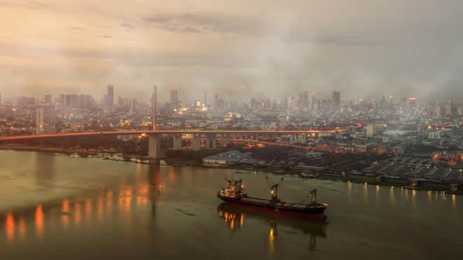 China air pollution, China smog, China pollution, China air pollution policies, China closes coal plants, China bans new coal plants, China reducing traffic, China emissions, reducing air pollution, reducing smog, reducing emissions, countries that are fighting air pollution, countries that have reduced air pollution