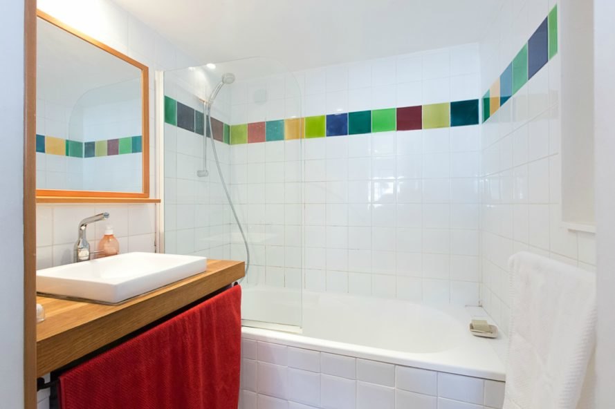 Le Corbusier’s Cité Radieuse, Duplex G Cité Radieuse, Le Corbusier Cite Radieuse, La Cité Radieuse, le corbusier apartment for sale, le corbusier architecture, 20th century architecture,le corbusier complex for sale, iconic architecture, iconic architects, modernist architecture, modernist architecture for sale, Unité d’Habitation 