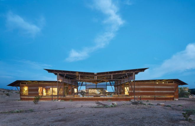 Fossil Discovery Exhibit by Lake | Flato Architects, Fossil Discovery Exhibit, Fossil Discovery Exhibit Big Bend, Big Bend National Park architecture, dinosaur fossil interpretative architecture, off-grid pavilion, Lake | Flato Architects Big Bend National Park, off grid national park architecture