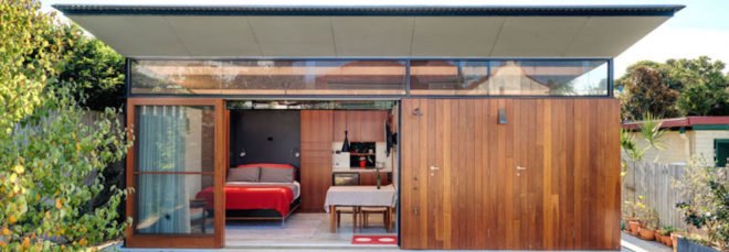 Freshwater Granny Flat by Ulrika Saar, Freshwater Granny Flat by Freshwater studio, Freshwater Granny Flat by Avalon Constructions, Blackbutt timber and zincalume, retractable glass wall backyard studio, multipurpose backyard studio
