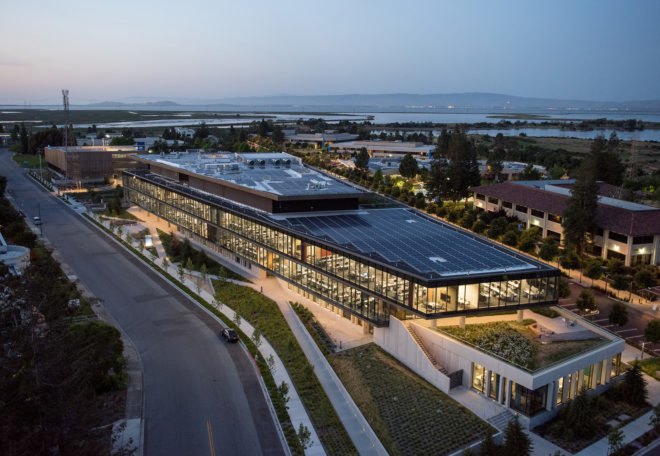 Marine Way Building, MWB, Intuit campus, Silicon Valley, Mountain View, green campuse, WRNS Studio, Clive Wilkinson Architects, LEED Platinum, office building, green roof, water consumption, green architecture, atrium
