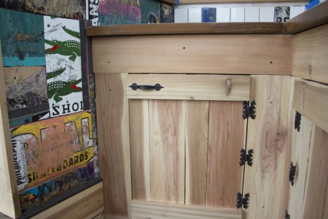 Nick Orso’s Mobile Cabin, urban engineers, tiny homes, tiny cabins, tiny living, tiny home design, tiny cabin on wheels, miniature home, on wheels, do-it-yourself cabin, diy home design, diy home builds, diy tiny homes, tiny homes on wheels, wooden cabins, reclaimed materials,