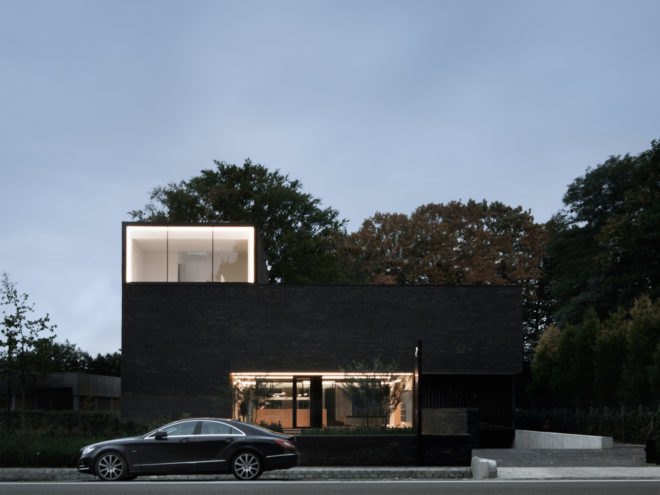Notary Office by Abscis Architecten, Notary Office in Ghent, energy efficient office in Ghent, energy efficient office architecture Belgium, natural lighting in office design, Notary Office in Belgium