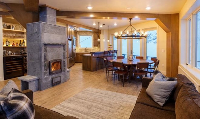 Sheldon Chalet, chalet, Alaska, luxury resort, glacier, ski resort, green architecture, extreme weather, fireplace, northern lights