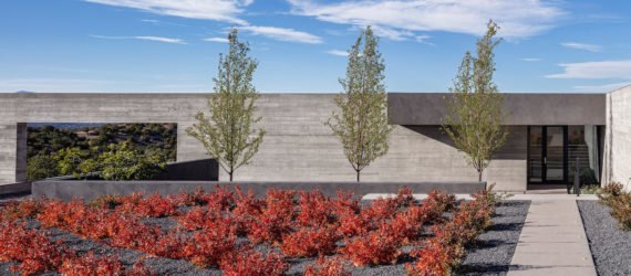 Sundial House by Specht Architects, Sundial House in Santa Fe, Specht Architects modernist residence, modernist architecture Santa Fe, board formed concrete homes