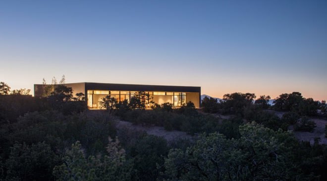 Sundial House by Specht Architects, Sundial House in Santa Fe, Specht Architects modernist residence, modernist architecture Santa Fe, board formed concrete homes