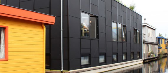 Julius Taminiau Architects, Tatami House, floating house, Amsterdam, prefab, tatami mats, green architecture, space-saving design, rooftop deck