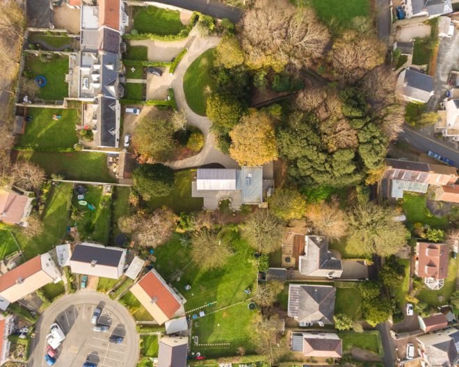 The Glade by DLM Architects, The Glade Guernsey, Guernsey contemporary architecture, Guernsey sustainable architecture, living wall clad home in Guernsey, recycled materials in home construction Guernsey, St Peter Port contemporary architecture,