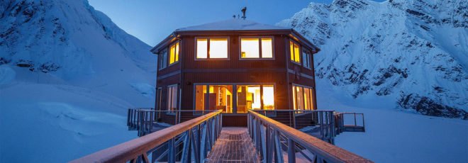Sheldon Chalet, chalet, Alaska, luxury resort, glacier, ski resort, green architecture, extreme weather, fireplace, northern lights