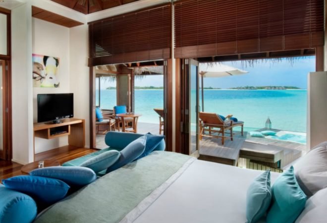 hotel room, bedroom, master bedroom suite, ocean view