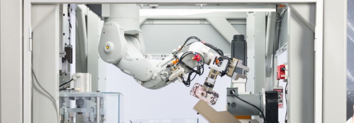 Apple recycling robot Daisy sorts old iPhone parts