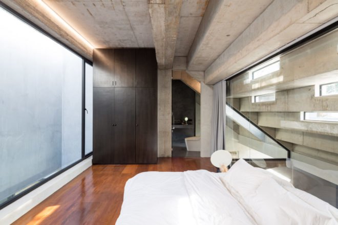 master bedroom Fuzzy House by Situation-based Operation