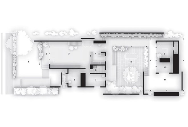 Floor plan of the studio and courtyard.