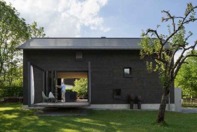 Exterior image of home