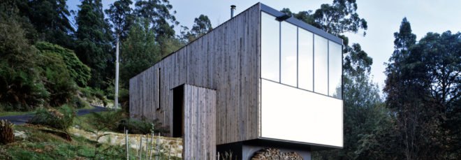 Little Big House by Room11 Architects, Little Big House in Tasmania, contemporary Tasmanian architecture, Mount Wellington modern architecture, timber cabin with cross ventilation, timber cabins in Tasmania