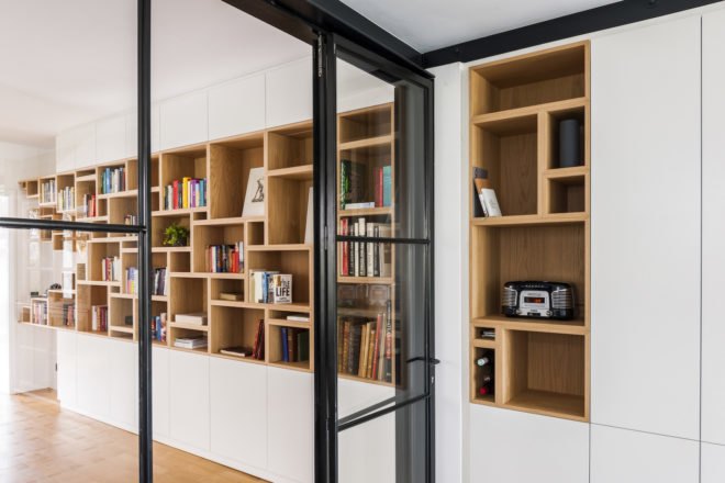 MILU by Qatarchitecten, green roof concrete extension, MILU house in Ghent, Ghent renovation and extension, board formed concrete extension, board formed concrete structural walls, operable glass garden backyard doors,