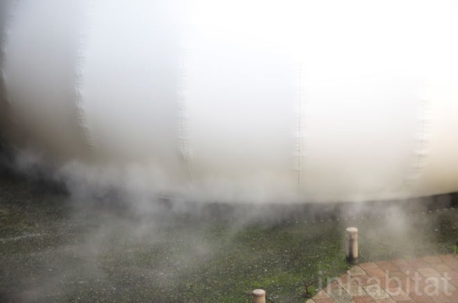 Close up image of the air coming out of the bottom of the dome.