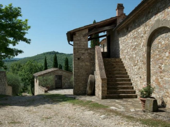 Michelangelo's former Tuscan villa, Michelangelo's former Tuscan villa for sale, living in tuscany, michelangelo's tuscan home, tuscany homes for sale, historic homes for sale, Handsome Properties International, brick homes, tuscany real estate, buying a historic home, brick homes, terracotta floors, vaulted ceilings, tuscan homes, interior design, historic home renovation, home renovation