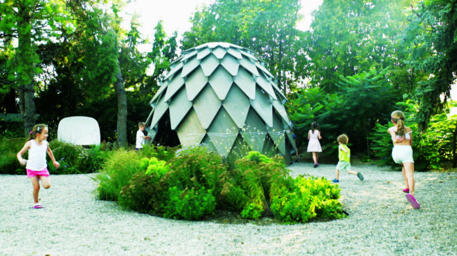 children running around the gazebo