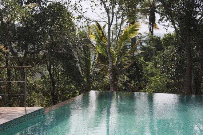 Infinity pool