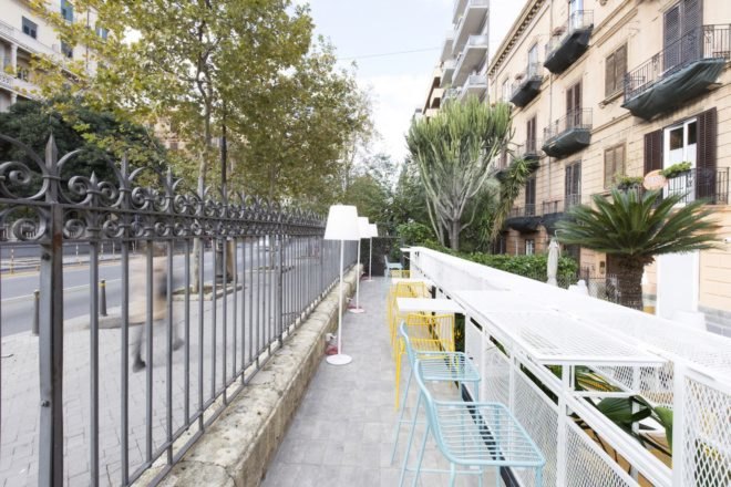 street seating Cento61 by Studio DiDeA