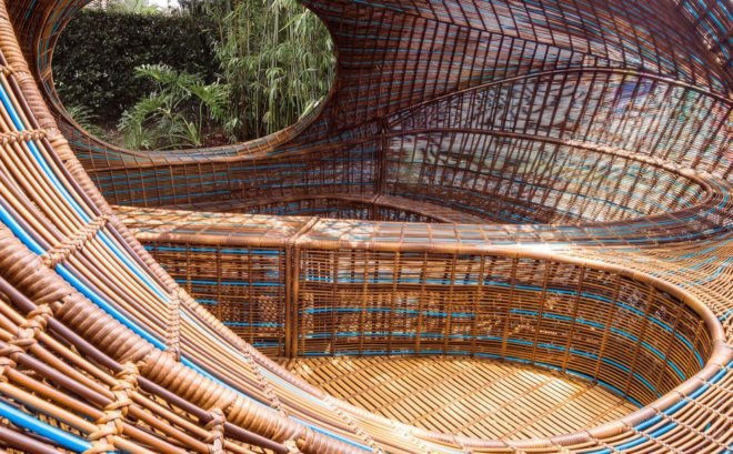 Rendering of handwoven polyethylene structure with curves and openings
