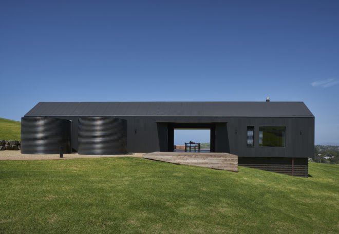 rainwater harvesting Escarpment House by Atelier Andy Carson