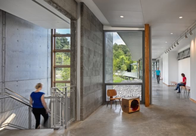 Benches and chairs placed throughout the interior for people to relax