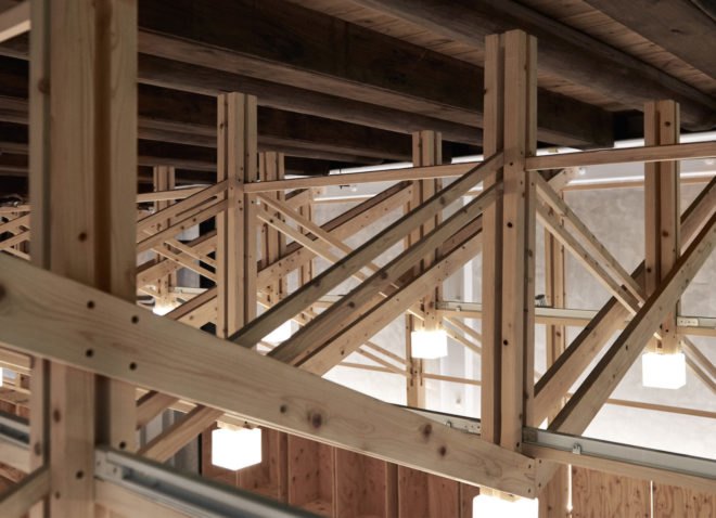 close up Inverted Truss by B+P Architects
