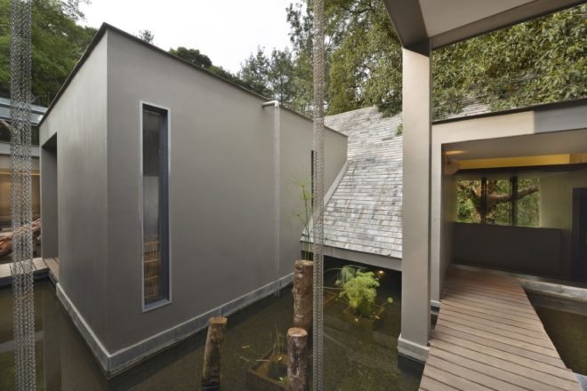 Roofs set at a steep angle