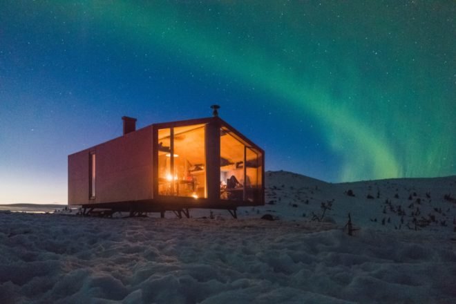 DublDom underneath the Northern Lights