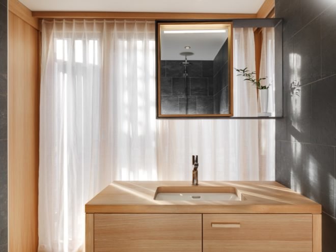 sink view in the bathroom