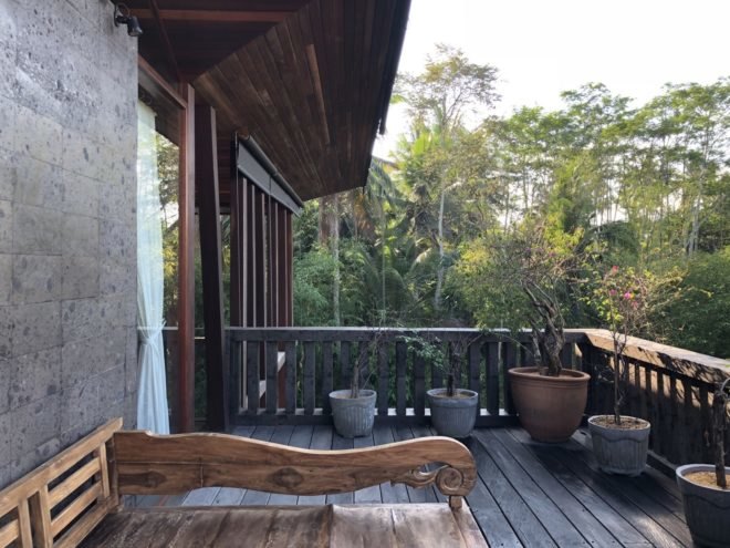 outdoor patio with potted plants