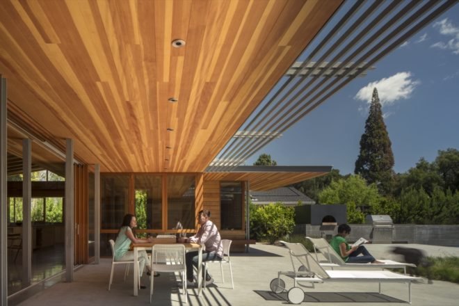 deep south facing overhang