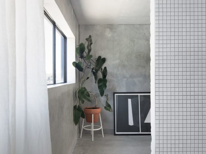 concrete walls with tiled partition