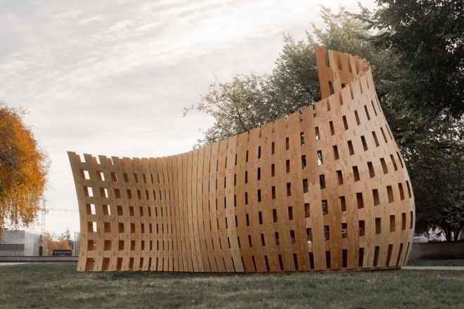 curving wood structure