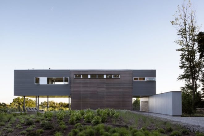 back of gray and wood home