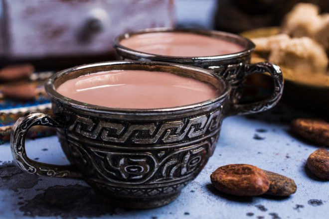 vegan hot cocoa in gray mugs