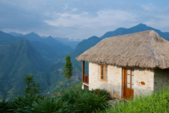 bungalow with mountain views