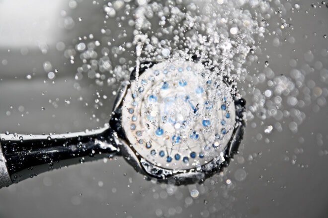 shower head with water