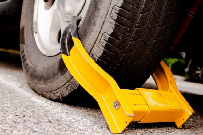 yellow wheel lock
