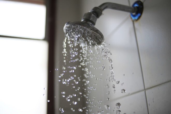 shower head with dripping water