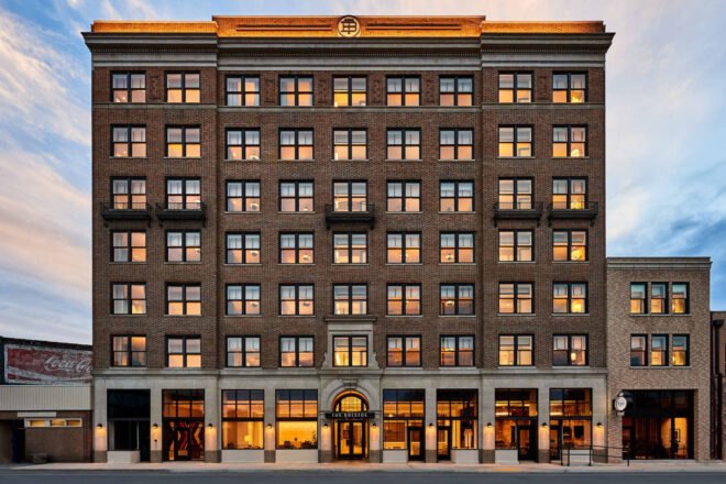exterior of bristol hotel