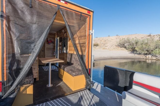back deck of house boat