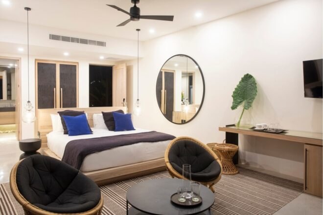 hotel bedroom with ceiling fan