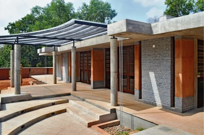 building with thin columns