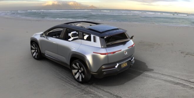 gray SUV with all windows, back windshield and sunroof open