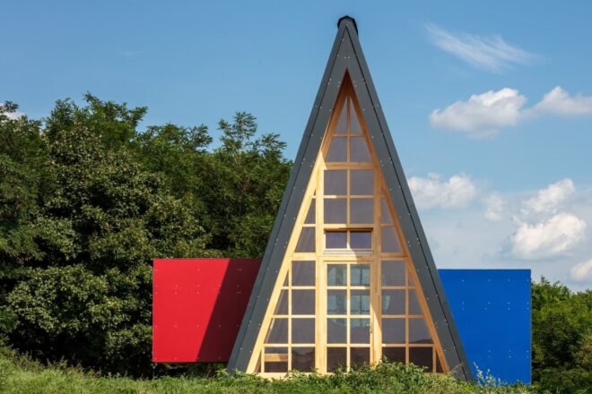 triangular wooden cabin