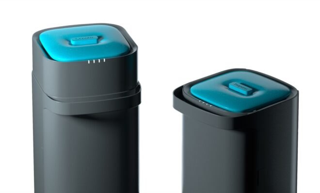gray and blue compost bins
